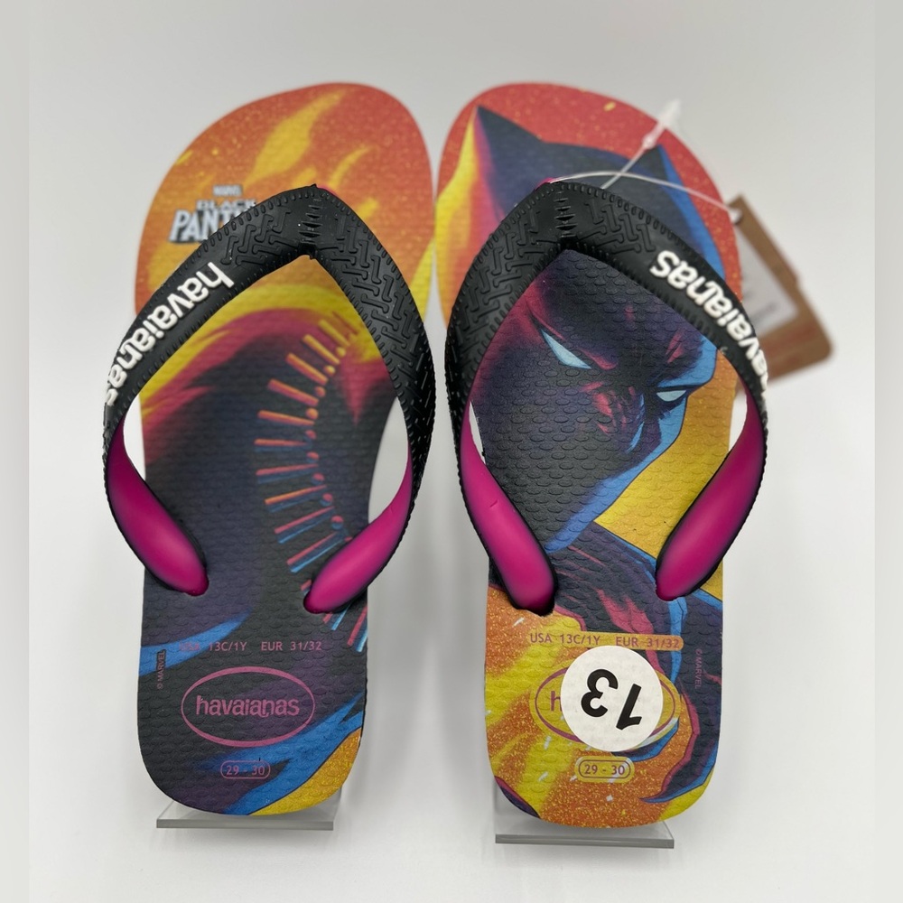 New Kids Havaianas Black Panther Flip Flops (size 13)
